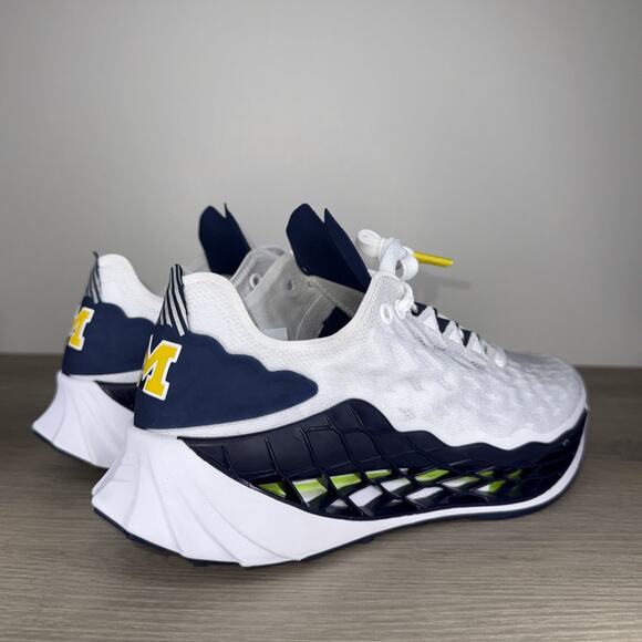 Air Jordan Trunner Ultimate Michigan Wolverines Sneakers PE, Size 7.5 DB3807-147 - Picture 6 of 16
